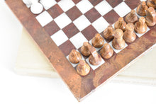 Load image into Gallery viewer, Onyx and Marble Chess Set