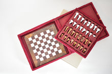 Load image into Gallery viewer, Onyx and Marble Chess Set