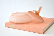 Load image into Gallery viewer, Art Deco Sitting Pretty Powder Jar