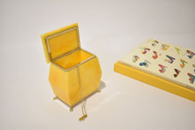 Load image into Gallery viewer, Marigold Italian Alabaster Claw-Footed Box