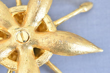 Load image into Gallery viewer, Brass &quot;Party Flower&quot; Ashtray Set and Sculpture
