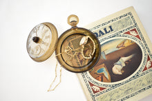 Load image into Gallery viewer, Pocket Watch Shaped Lidded Glass Box
