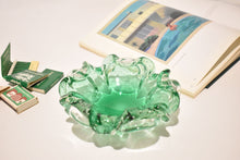 Load image into Gallery viewer, Green Murano Bullicante Bowl
