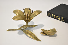 Load image into Gallery viewer, Brass &quot;Party Flower&quot; Ashtrays and Sculpture
