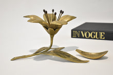 Load image into Gallery viewer, Brass &quot;Party Flower&quot; Ashtrays and Sculpture
